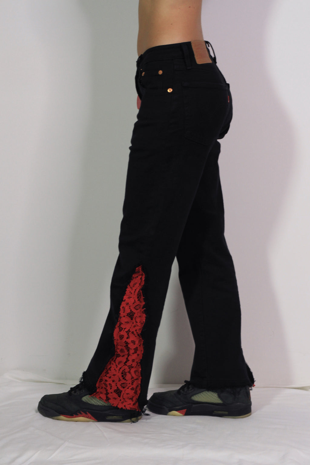 DEVIL JEANS