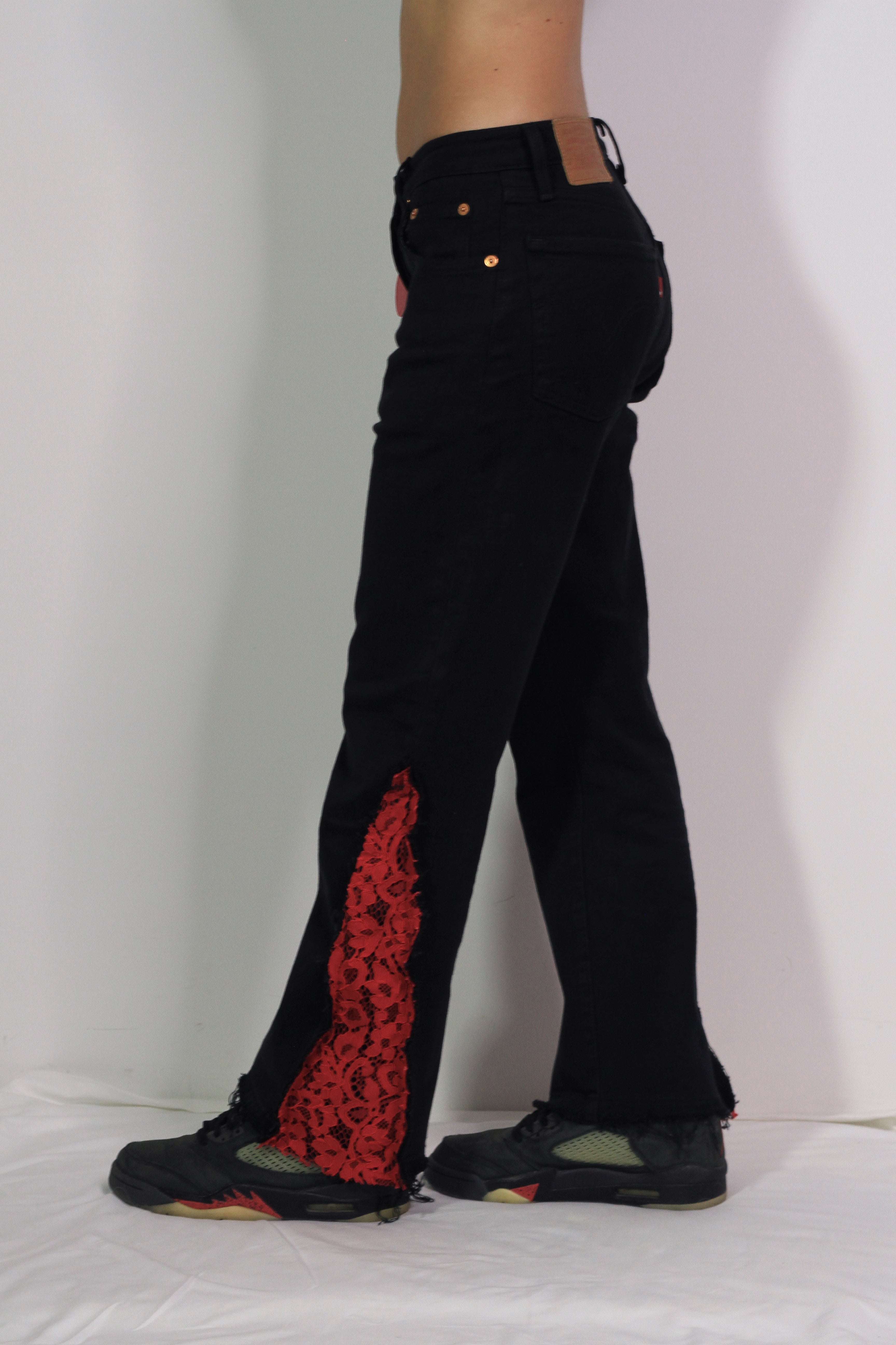 DEVIL JEANS