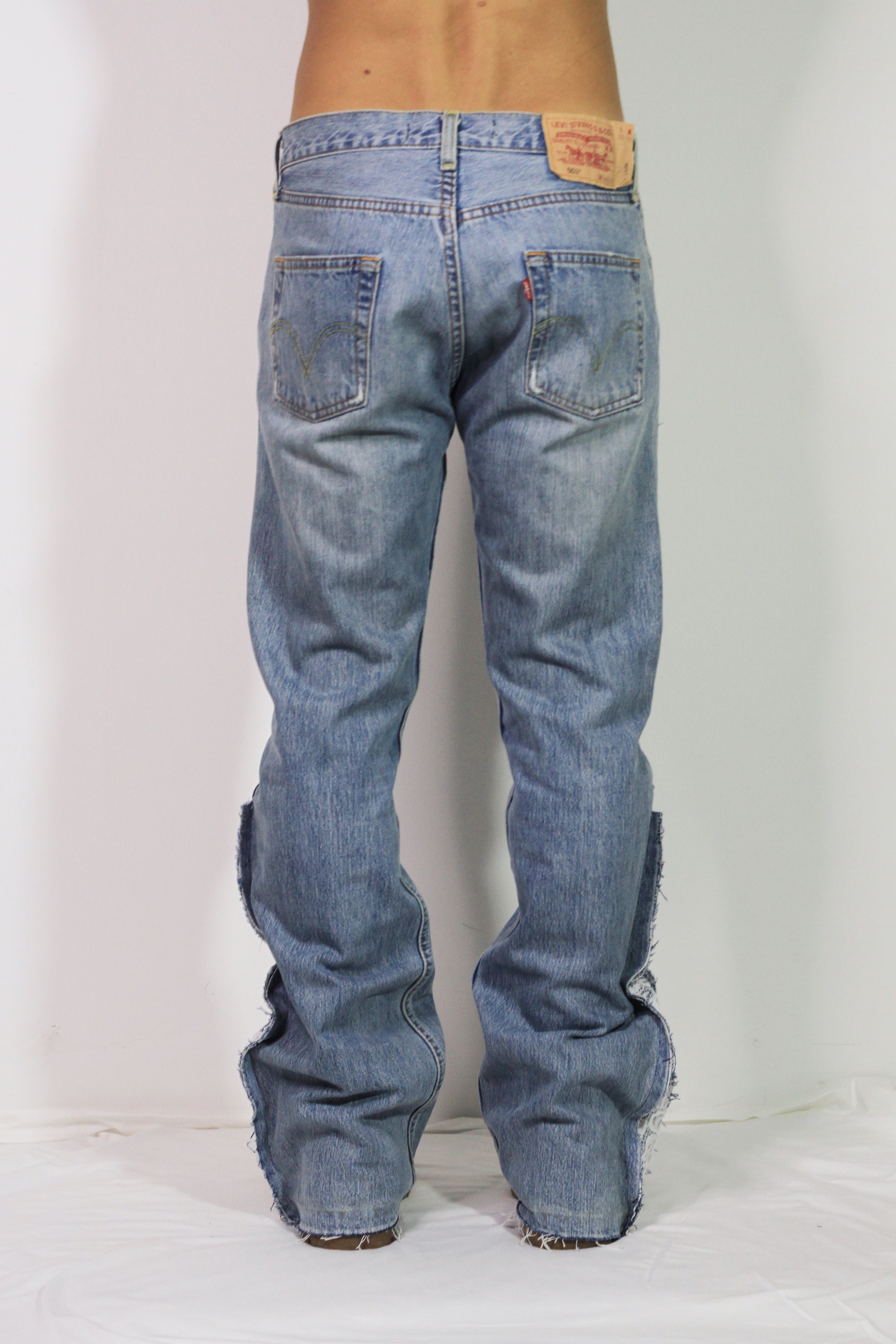 JESUS JEANS