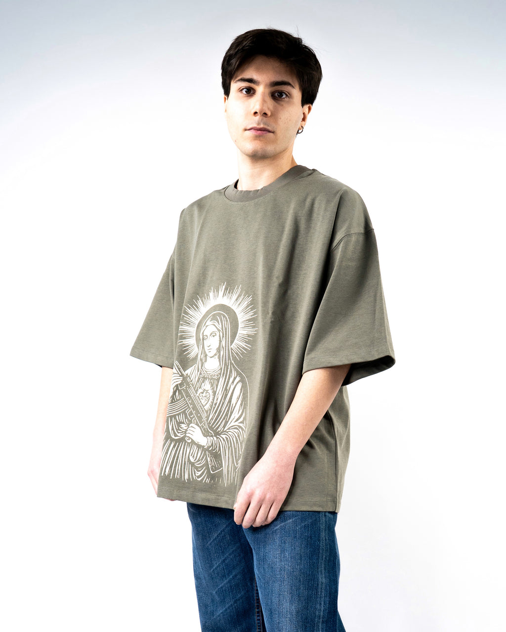 WAR TEE OLIVE GREEN